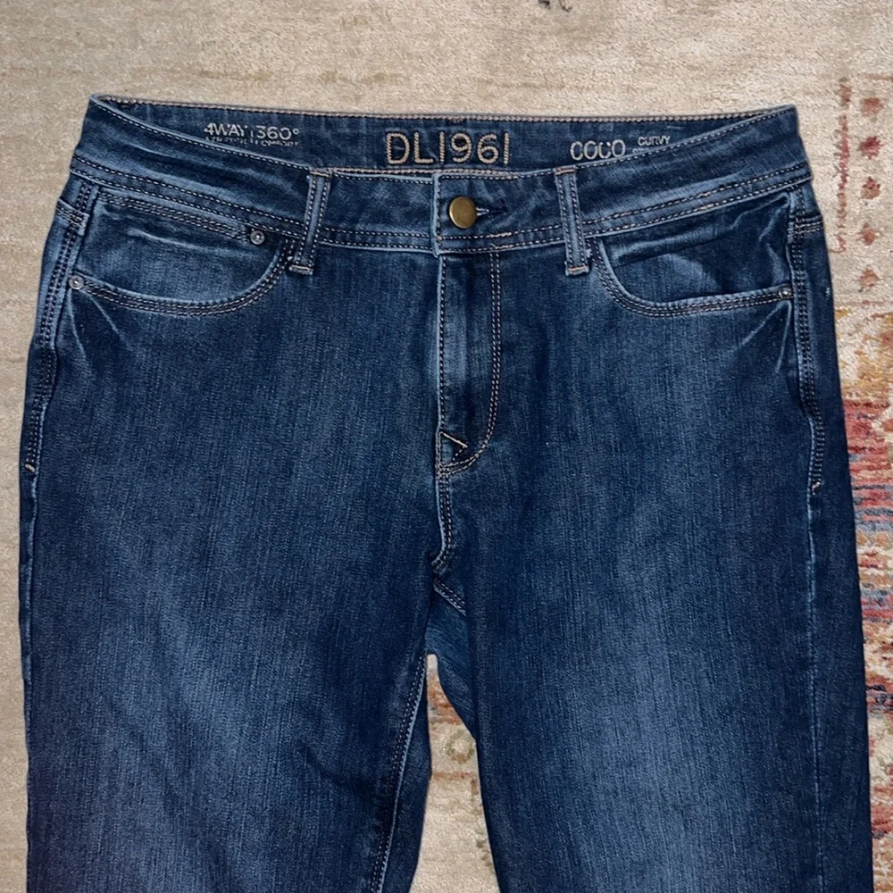 WOMENS DL1961 COCO CURVY STRAIGHT JEANS SIZE 29 - Picture 7 of 7